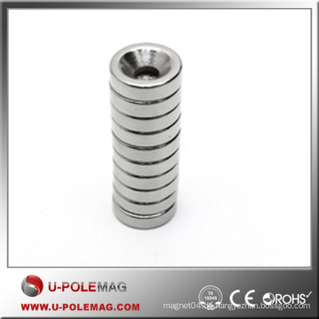 Kaufen Sie Diskont-runder Magnet NdFeB / axialer Magnet Neodym-runder / kundengebundener Magnet NdFeB Ring-Lieferant